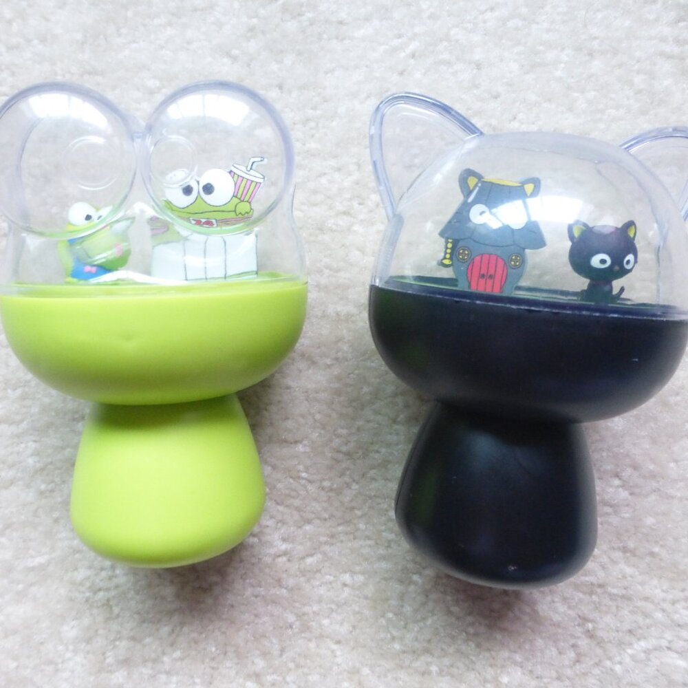 Lot of 2 Sanrio Keroppi and Chococat globe dioramas